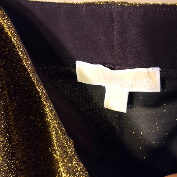 MICHAEL KORS Black skirt with gold glitter design. NWT. Size L. - Picture 6 of 6